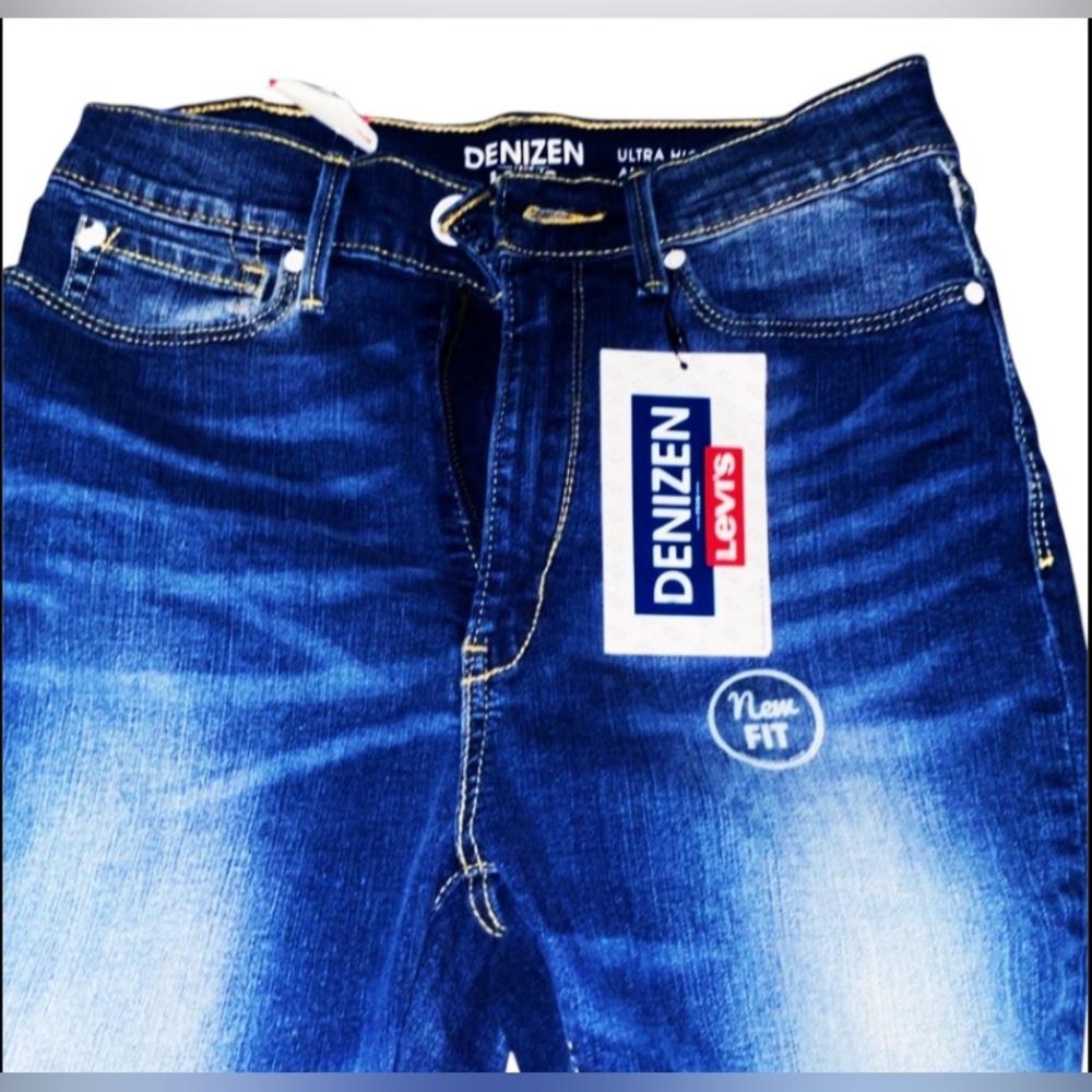 Selling denim skinny jeans